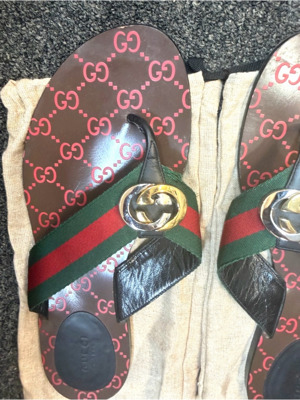 Gucci: Kika Interlocking GG Web Flip Flops size 42 - Picture 4 of 7
